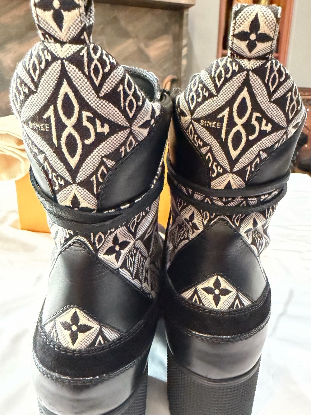 Boot - Picture 11 of 15
